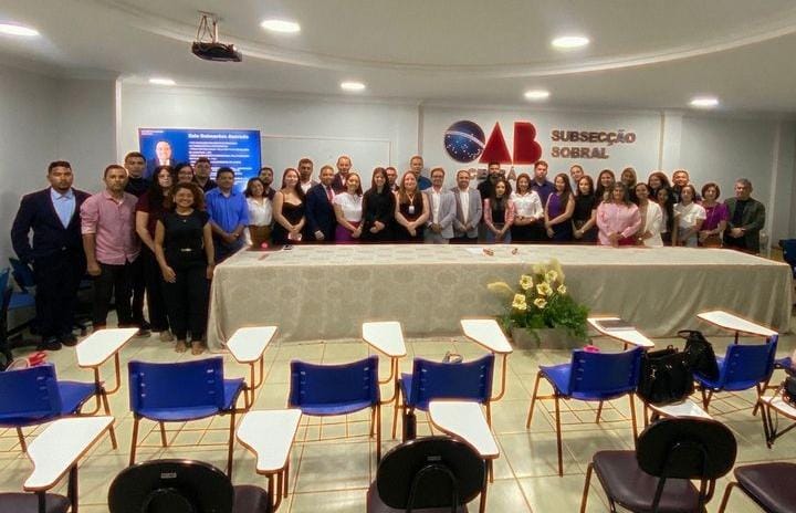 Acadêmicos do Curso de Direito da F5 realizam visita técnica à OAB-CE Subsecção Sobral