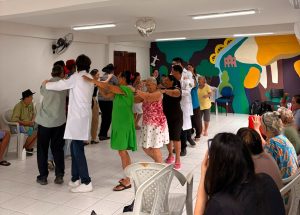 Projeto Aurora promove ação de acolhimento e cuidado com idosos no Centro Dia Rosa Maria Rodrigues
