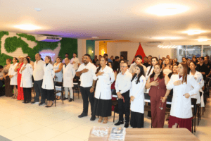 Cerimônia do Interno marca nova etapa na formação dos acadêmicos de Enfermagem da F5